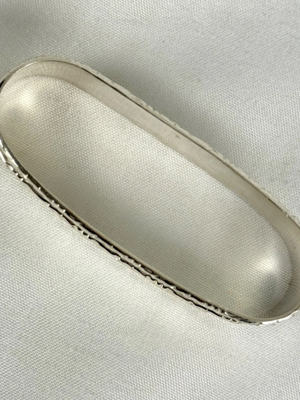 Lunt this oval